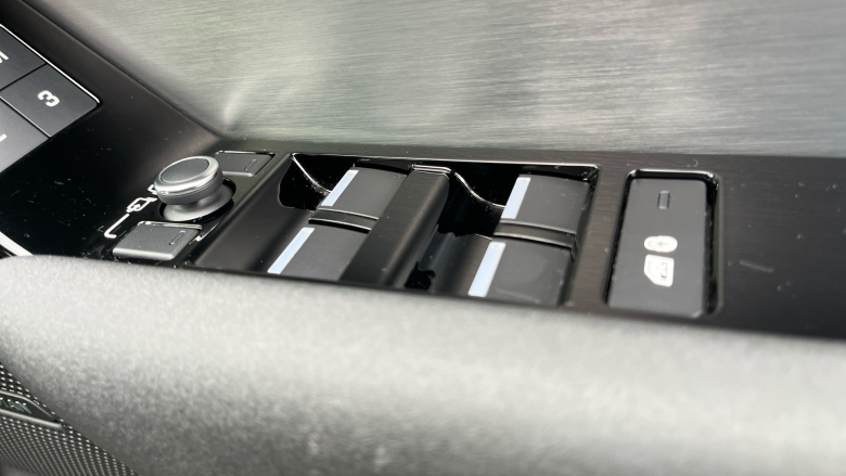 Land Rover Range Rover Velar 2.0 D200 MHEV Dynamic SE 5dr Auto Diesel Estate